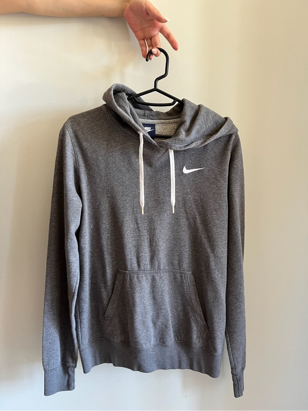 Nike Women’s Gray Pullover Hoodie Sweatshirt